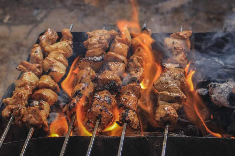 Ecco cosa non fare con il barbecue per non correre rischi per la salute