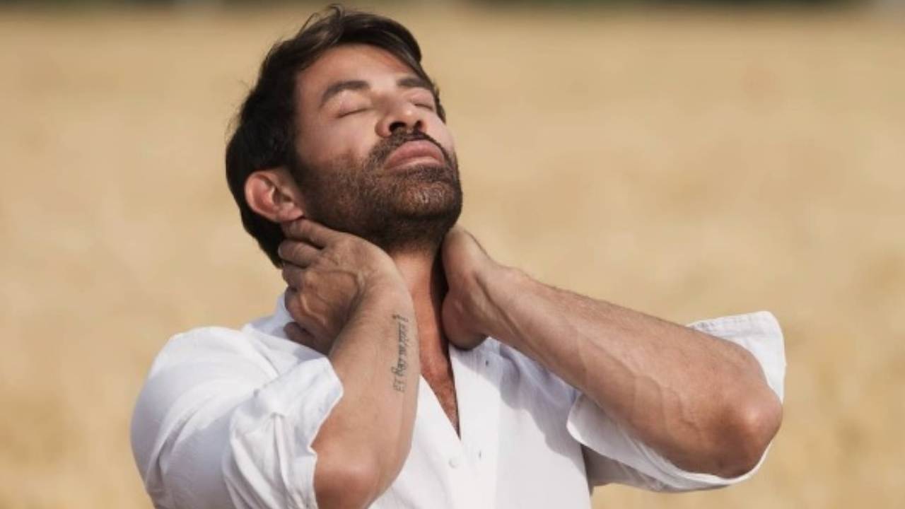 Lacrime per Gianni Sperti non lo rivedremo più