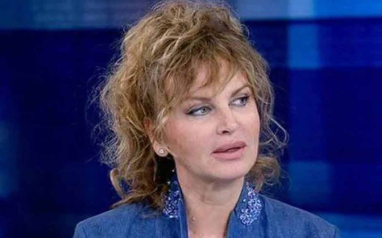 Dalila di Lazzaro in pericolo