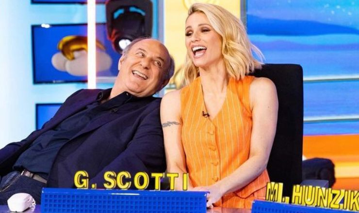 Gerry Scotti e Michelle Hunziker a Striscia la Notizia