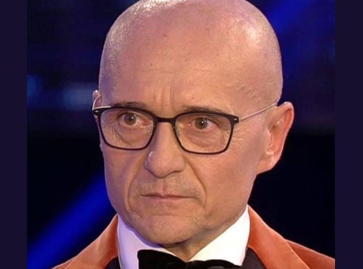 Alfonso Signorini preoccupato