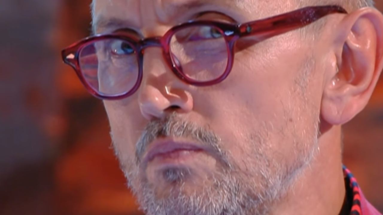 Scontro feroce a MasterChef: paura per Bruno Barbieri: "Voleva mettergli le mani addosso"  --- (Fonte immagine: https://www.belligea.it/wp-content/uploads/2023/09/Bruno-Barbieri-belligea.it_.jpg)