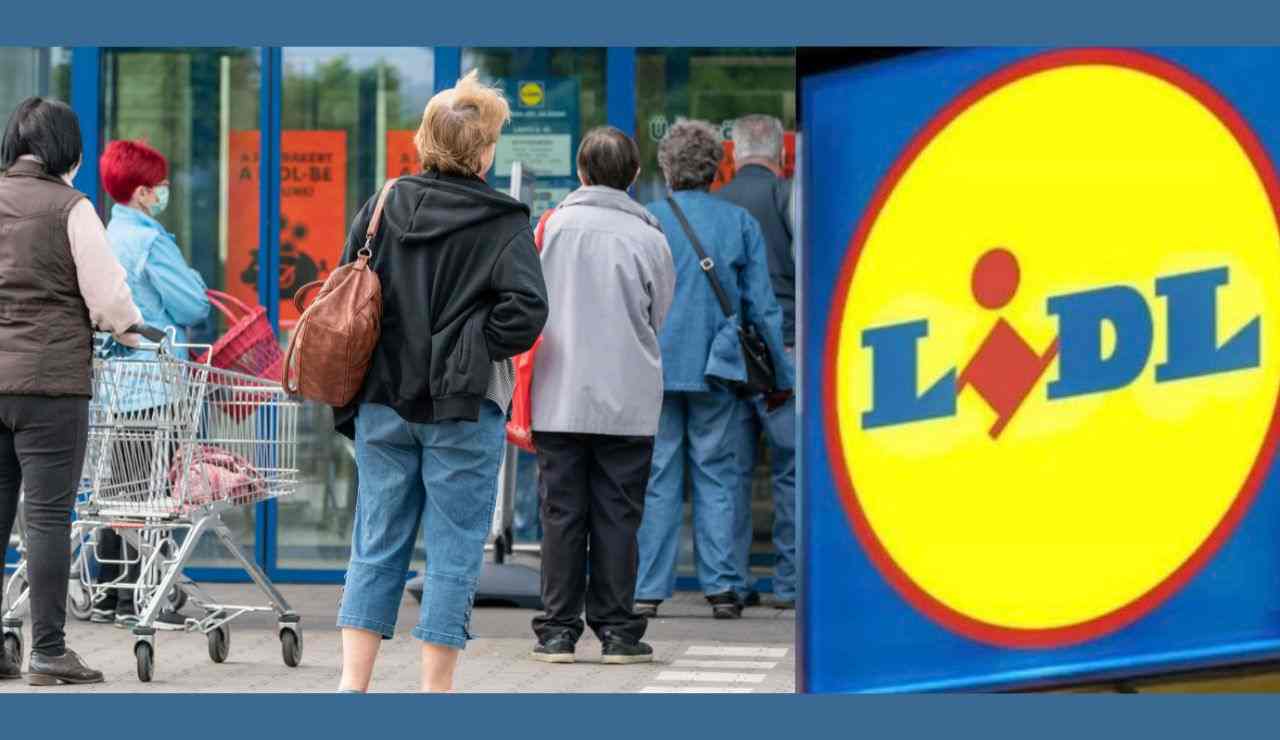 Persone in coda Lidl