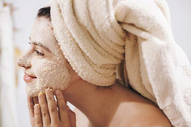 Ecco come rigenerare il vostro viso dopo l'estate