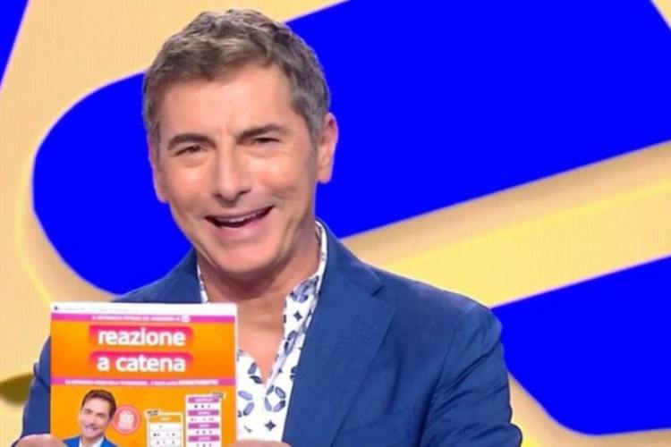 Il guadagnao di Marco Liorni a reazione a Catena