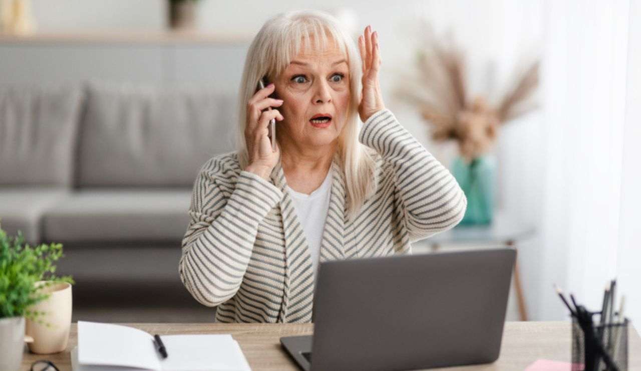 Online Scams: Hundreds of Desperate Housewives |  Here’s how they fool them