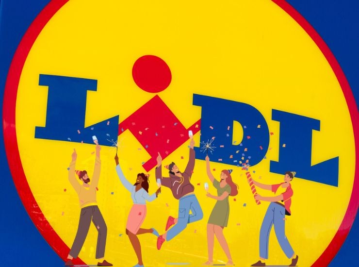 Persone che festeggiano offerte Lidl