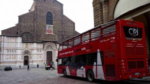 Autobus a Bologna (depositphotos) - belligea.it